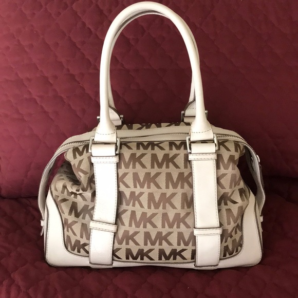 Michael Kors Cream leather trim with brown MK’s - Picture 2 of 5